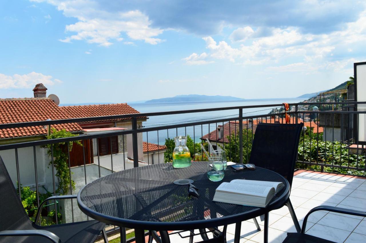 Apartment Mira Opatija Bagian luar foto