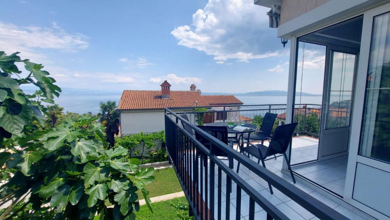 Apartment Mira Opatija Bagian luar foto