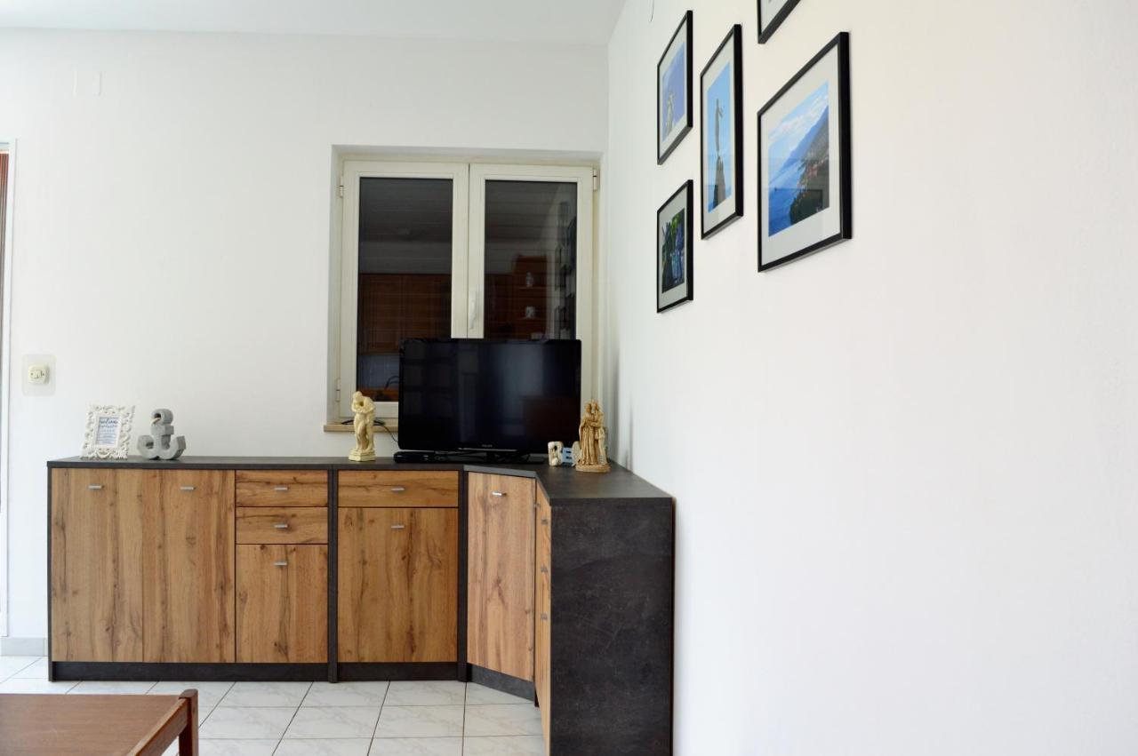 Apartment Mira Opatija Bagian luar foto